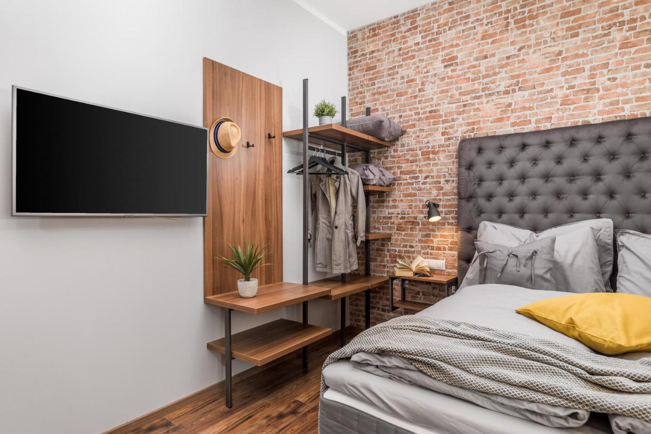 Apartments Porto Marina 2 Рийека Екстериор снимка